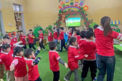 TỔ MẪU GIÁO SINH HOẠT CHUYÊN ĐỀ NGHIÊN CỨU BÀI HỌC – KHÁM PHÁ “MỘT SỐ CON VẬT SỐNG TRONG RỪNG”